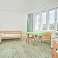 Двухместный (Двухместный номер эконом-класса с 2 отдельными кроватями и общей ванной комнатой) апарт-отеля Mikoláše Alše, Прага