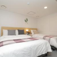 Семейный (Семейный номер (Без окон)) отеля Line Hotel Myeongdong, Сеул