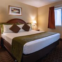 Сьюит (Deluxe Suite with One King Bed) отеля Arizona Charlie's Boulder, Лас-Вегас