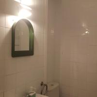 Одноместный (Одноместный номер с балконом) гостевого дома Central and Basic Universitat, Барселона