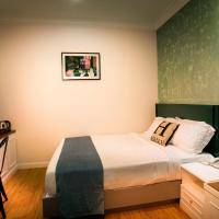 Двухместный (Улучшенный номер с кроватью размера "queen-size" без окна) отеля H Boutique Hotel Sri Petaling, Куала-Лумпур