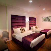 Семейный (Семейный номер «Премьер» без окна) отеля H Boutique Hotel Sri Petaling, Куала-Лумпур