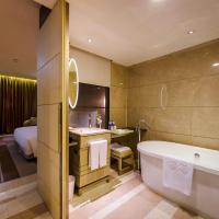 Двухместный (Oktoberfest Package - Deluxe Room) отеля Hotel Nikko Saigon, Хошимин