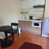 Студио (Номер-студио с балконом) отеля Patong Karlssons Hotel, Пхукет