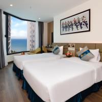 Двухместный (Представительский двухместный номер с 1 кроватью или 2 отдельными кроватями, вид на море) отеля Lucky Sun Hotel, Нячанг