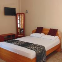 Двухместный (Номер с кроватью размера «queen-size» и видом на сад) отеля Hotel Alas Garden, Тринкомали