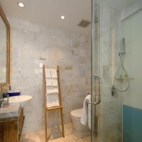 Сьюит (Люкс с видом на бассейн) курортного отеля Risemount Resort Danang, Дананг