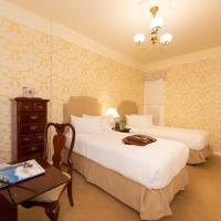 Двухместный (Улучшенный двухместный номер с 2 отдельными кроватями) отеля Stanyan Park Hotel, Сан-Франциско