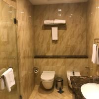 Сьюит (Пентхаус с 3 спальнями и видом на море) отеля Fraser Suites Hotel and Apartments, Дубай