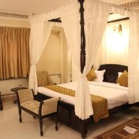 Двухместный (Двухместный номер «Премиум» с 1 кроватью) отеля WelcomHeritage Traditional Haveli, Джайпур