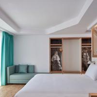 Трехместный (Номер Делюкс Urban) отеля Olive Green Hotel, Ираклион