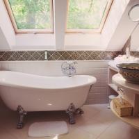 Двухместный (Номер Делюкс с кроватью размера «king-size») гостевого дома Ekosamotnia, Краков