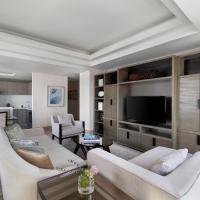 Апартаменты (Welcome Home Staycation - Two-Bedroom Residences) апарт-отеля Shangri-La Residences at the Fort Manila, Манила