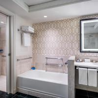 Двухместный (Номер с кроватью размера king-size – Подходит для гостей с ограниченными физическими возможностями) отеля Sofitel Lafayette Square Washington DC, Вашингтон