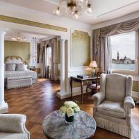 Сьюит (Люкс «Тициан» с видом на лагуну) отеля Baglioni Hotel Luna - The Leading Hotels of the World, Венеция