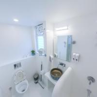 Двухместный (Улучшенный двухместный номер с 1 кроватью) хостела Moustache Hostel, Jaipur, Джайпур