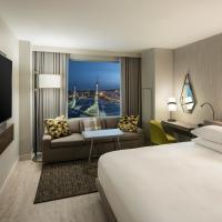 Двухместный (Club Access | King Bed) отеля Hyatt Regency Portland at the Oregon Convention Center, Портленд