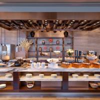 Двухместный (Клубный номер Делюкс с кроватью размера «king-size») отеля Hyatt Regency Chongqing Hotel, Чунцин