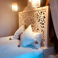 Сьюит (Полулюкс Делюкс) отеля Riad Bamboo Suites & Spa, Марракеш