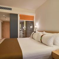 Двухместный (Улучшенный двухместный номер с 1 кроватью или 2 отдельными кроватями) отеля Holiday Inn Cairo Maadi, Каир