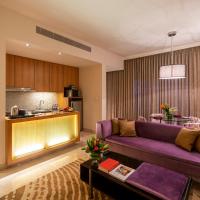 Сьюит (Premium Suite Pool View King Bed) отеля Vivanta By Taj - Whitefield, Бангалор