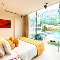 Сьюит (Loft Suite Pool View King Bed) отеля Vivanta By Taj - Whitefield, Бангалор