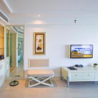 Двухместный (Двухместный полулюкс с 1 кроватью, вид на реку) отеля Brilliant Hotel, Дананг