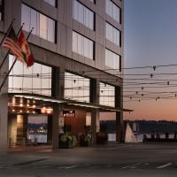 Двухместный (Номер с кроватью размера «king-size» и видом на Сиэтл) отеля Four Seasons Hotel Seattle, Сиэтл