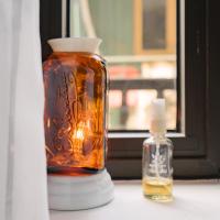 Трехместный (Трехместный номер с балконом) семейного отеля Honey homestay, Ханой