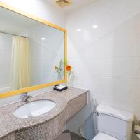 Двухместный (Grand Deluxe Twin City View with Rooftop Pool) отеля Ngoc Ha Hotel Saigon - District 1, Хошимин