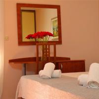 Апартаменты (Апартаменты с 2 спальнями, террасой и видом на море) апартаментов Matilde Beach Resort, Водице