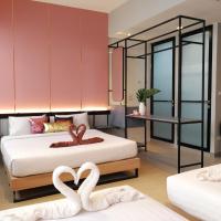 Четырехместный (Четырехместный номер Делюкс) отеля Miami Hotel Bangkok, Бангкок