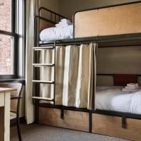 Апартаменты (Семейный номер Делюкс с ванной комнатой) отеля KEX Hotel, Портленд