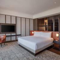 Сьюит (Посольский люкс с кроватью размера "king-size") отеля Fairmont Singapore, Сингапур (город)