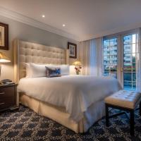 Сьюит (Роскошный люкс с кроватью размера «king-size») отеля Beverly Hills Plaza Hotel & Spa, Лос-Анджелес