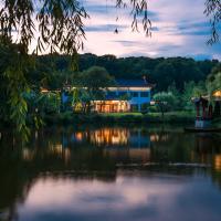 Двухместный (Двухместный номер с 1 кроватью или 2 отдельными кроватями, вид во внутренний двор) отеля West Lake State Guest House, Ханчжоу