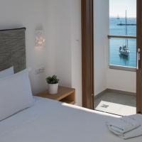 Трехместный (Трехместный номер "Премиум" с видом на море) отеля Natura Luxury Boutique Hotel Skopelos, Лутраки