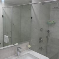 Двухместный (Улучшенный двухместный номер с 1 кроватью или 2 отдельными кроватями) отеля Hotel Clarks Shiraz, Агра