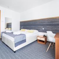 Двухместный (Специальное предложение — Двухместный номер с 1 кроватью, балконом и видом на море — Весенний пакет услуг (1 ребенок до 12 лет проживает бесп) отеля Hotel Punta, Водице