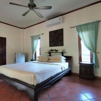 Двухместный (Стандартный двухместный номер с 1 кроватью) курортного отеля Tuna Resort, Пхукет