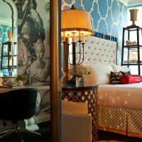 Трехместный (Spa King Room with Mobility Accessible Roll-In Shower) отеля Kimpton Hotel Monaco Philadelphia, an IHG Hotel, Филадельфия