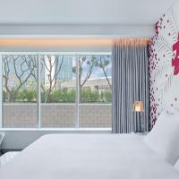 Сьюит (Люкс) отеля Radisson RED Dubai Silicon Oasis, Дубай