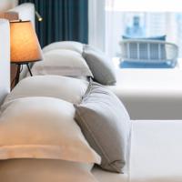 Двухместный (Двухместный номер «Премьер» с 2 двуспальными кроватями и видом на город) курортного отеля Kimpton EPIC Hotel, an IHG Hotel, Майами