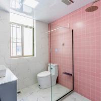 Семейный (Disney Snow White Two bedroom Loft) гостевого дома Shanghai Disneyland Aishangju Guest House, Шанхай