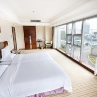 Сьюит (Люкс с 2 спальнями) отеля L Hotels Changsheng Branch, Чжухай