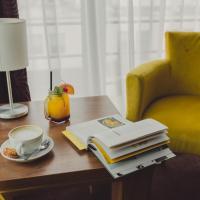 Двухместный (Представительский номер с кроватью размера «queen-size») отеля Hotel Swing, Краков