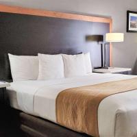 Сьюит (King Suite - Accessible/Non-Smoking) отеля Comfort Inn & Suites Near Universal - North Hollywood – Burbank, Лос-Анджелес