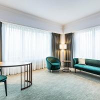 Сьюит (Угловой люкс) отеля Hotel Okura, Амстердам