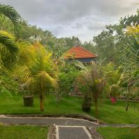 Двухместный (Двухместный номер с 1 кроватью и собственной ванной комнатой) гостевого дома Tregge Surf Camp Uluwatu, Улувату