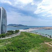 Студио (Номер-студио с видом на море) апарт-отеля Sanya Phoenix Island Short Rental Apartment, Санья